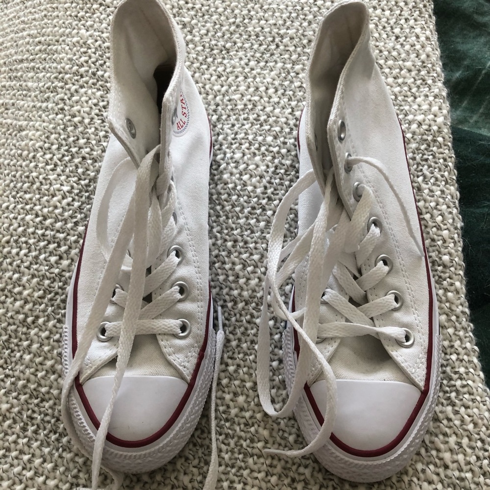 Converse high top//white //women’s 6.5// like new!